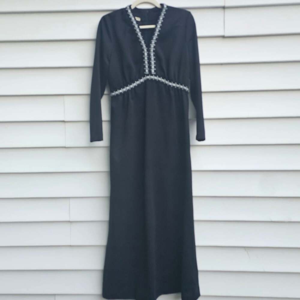 Vintage 1970s Black Maxi Dress Size 6 Silver Metallic Trim Empire Waist